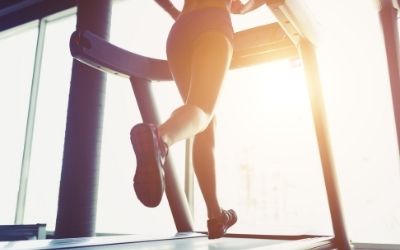 person running on treadmill RMR